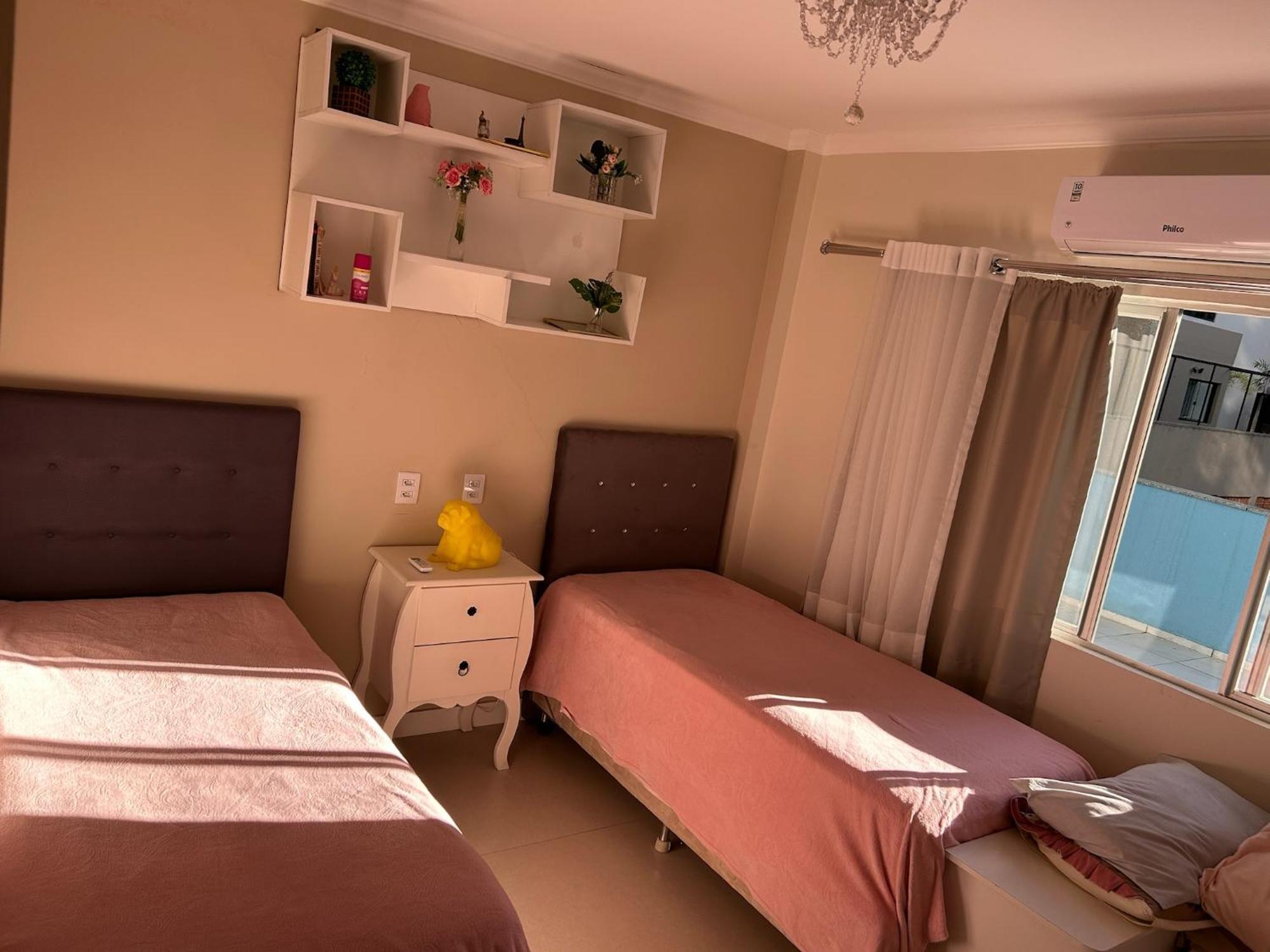 Beira Da Praia, 2 Pessoas, Economico, Basico E Confortavel
